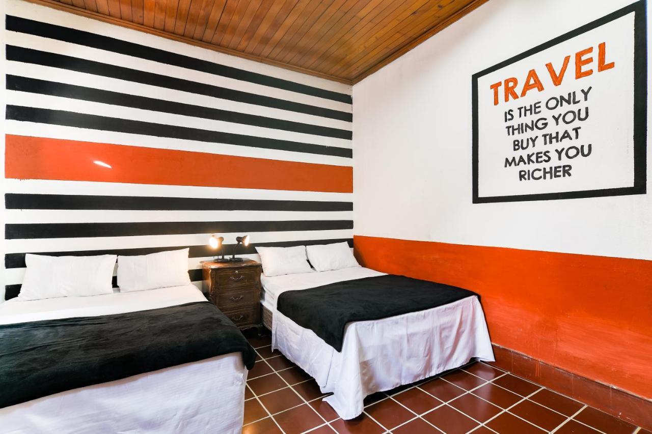 Capsule Hostel Guatemala Exterior foto
